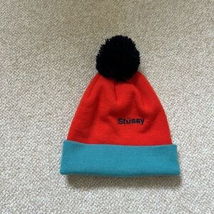 Stüssy Red & Teal Pom Beanie
